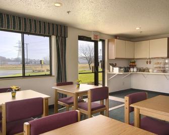 Travelodge by Wyndham Hudsonville - Hudsonville - Restaurante