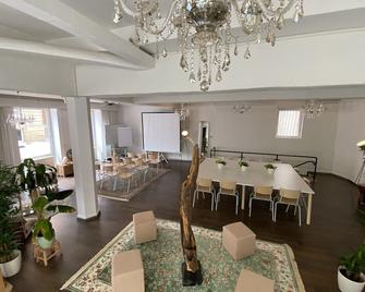 Superschönes Studio Lunca 220qm In Stuttgart West - Stuttgart - Restaurant