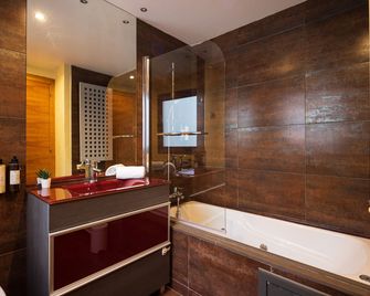Lucas House Apartments by Sitges Group - Sitges - Bathroom