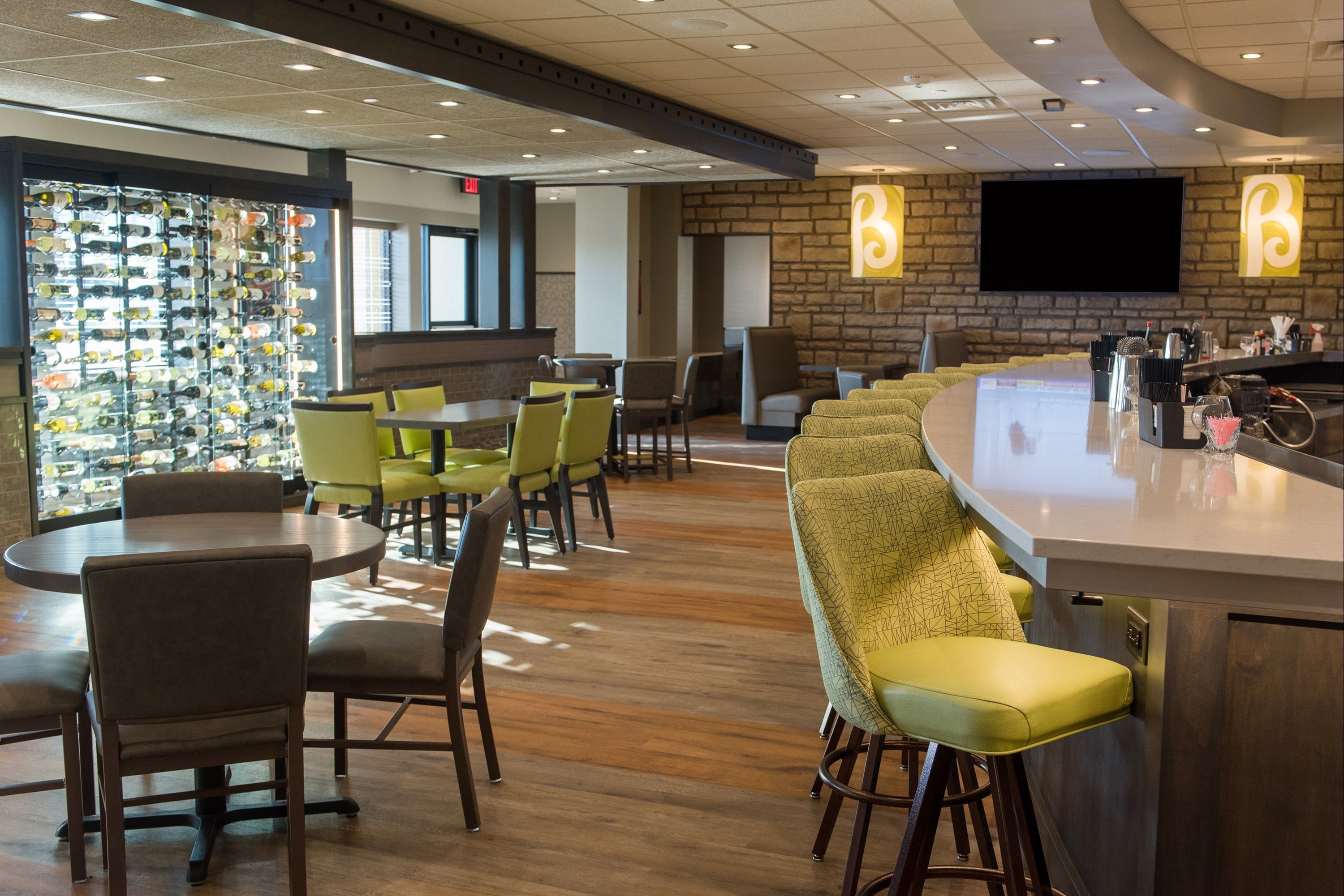 Holiday Inn & Suites Des Moines-Northwest By IHG - דה מואן - בר