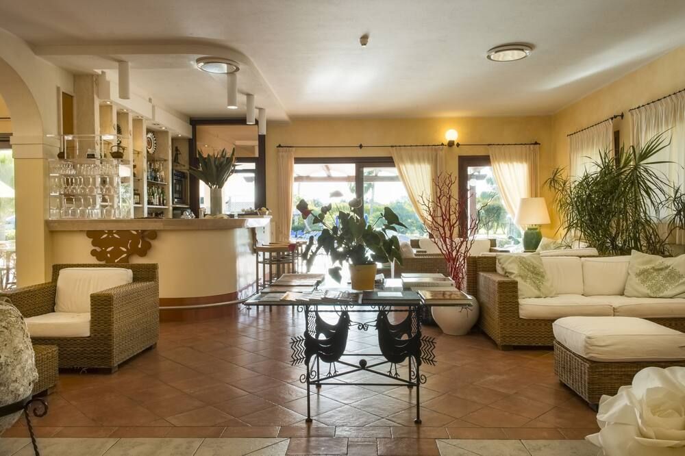 Lantana Resort Hotel & Apartments - Pula - Bar