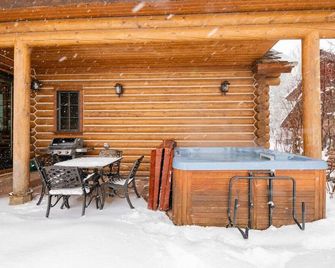 TetonCabin with hot tub and ac - Victor - Innenhof