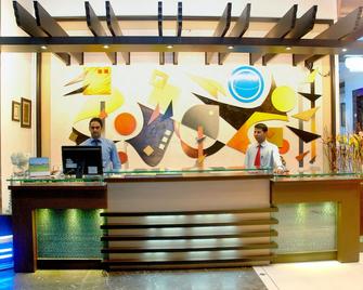 Hotel Orbit - Chandigarh - Front desk