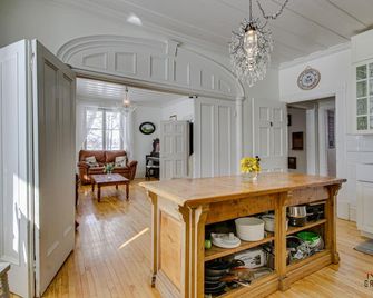 The castle on the Sainte-Anne River - Sainte-Anne-de-la-Pérade - Dining room