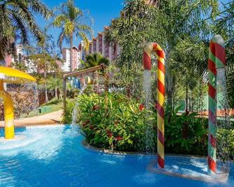 HotSprings Apartamento - Férias em Caldas Novas - Caldas Novas - Piscina