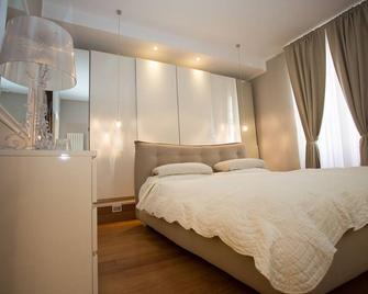 Luxury Dandy House - La Spezia - Chambre