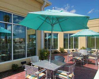 Hilton Garden Inn Houston-Pearland - Pearland - Patio