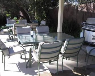 Poachers Paradise - Rutherglen - Patio