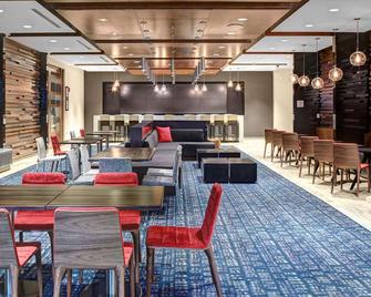 Hampton Inn & Suites Richmond-Downtown - ריצ'מונד - מסעדה