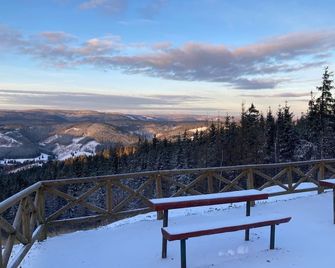 Vacation home 'Schlupfwinkel', free parking, fully equipped - Ilmenau - Ban công