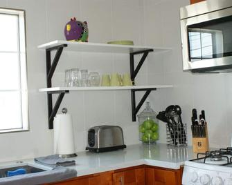 Cozy 2 Bedroom and 1bath - San Gabriel - Room amenity