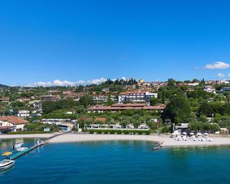 Ahg Riva Del Sole Wellness Hotel - Adults Only - Moniga del Garda - Outdoor view