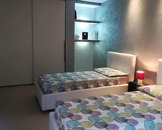 Temporary Home Roma - רומא - חדר שינה