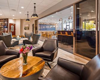 The Rushmore Hotel & Suites, BW Premier Collection - Rapid City - Lounge
