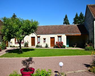 Le Tulipier de Virginie - Noyers-sur-Cher - Building