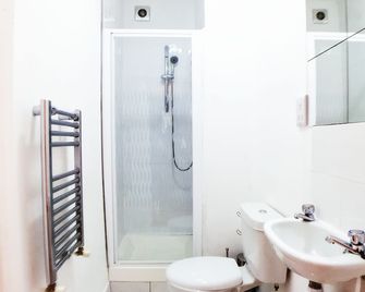 Outram 26 - Stockton-on-Tees - Bathroom
