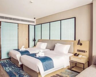 Echarm Hotel Qionghai Wanquan River - Qionghai