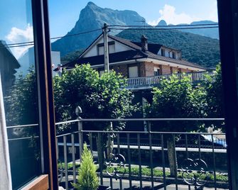 Hotel Río Asón - Ramales de la Victoria - Balcón