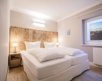 Austernperle 3a - Wenningstedt-Braderup - Schlafzimmer