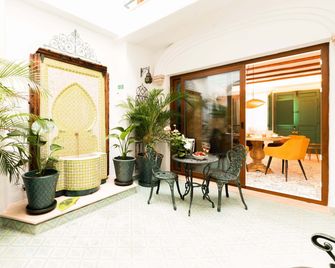 Casa Esmeralda - Luxury Boutique Apartments Old Town - Estepona - Patio