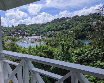 Oasis Marigot - Marigot Bay - Balcón