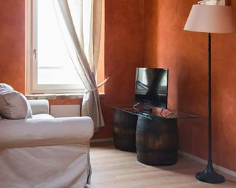 Agriturismo Lecolombare - Nogarole Rocca - Sala de estar