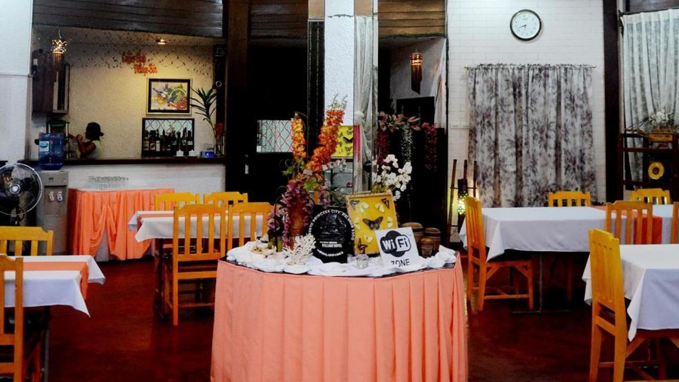 OYO 599 Palawan Village Hotel