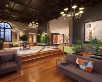 Wyndham Costa del Sol Trujillo - טרוחיו - לובי