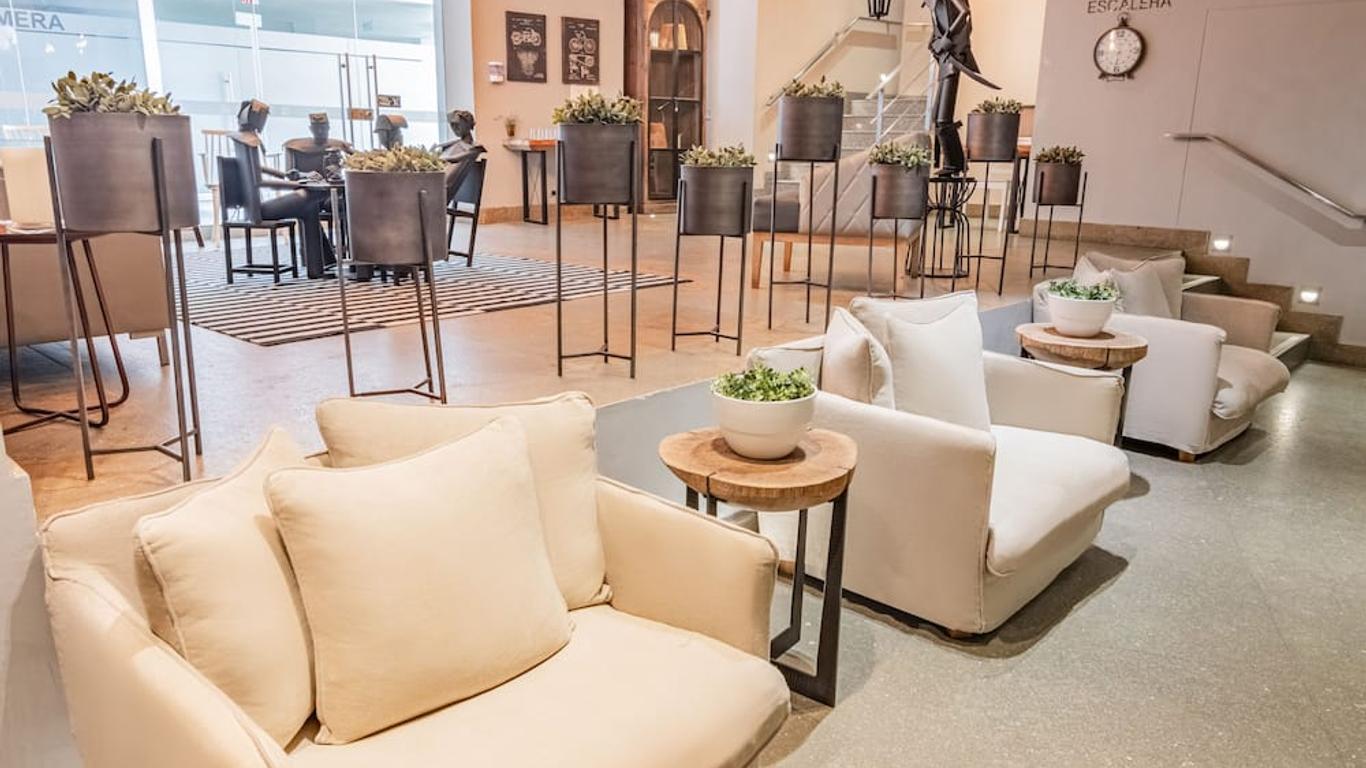 얼루어 카넬라 바이 카리스마