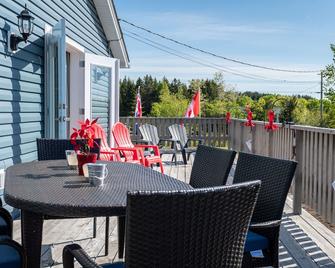 Perfect Getaway For The Outdoor Adventurer Or Relaxation @seaglasscottagehfh - Saint Martins - Patio