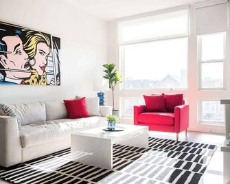 Art-Inspired Loft with Mountain View - Zuni Lofts - Denver - Sala de estar