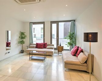 Lodge apartment in centre of Antwerp - Антверпен - Вітальня