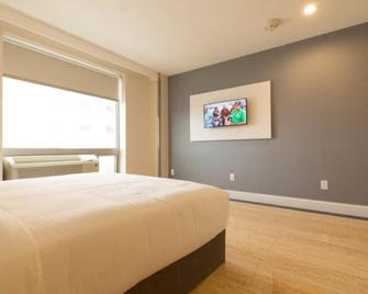 Mayflower Boutique Hotel - Queens - Bedroom