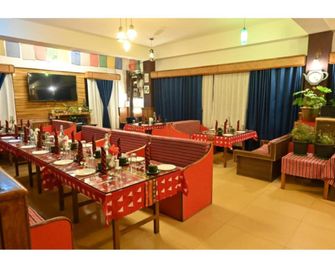 Goroomgo Pemaling Residency Pelling - Pelling - Restaurant