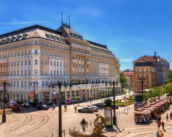 Radisson Blu Carlton Hotel Bratislava - Bratislava - Gebouw