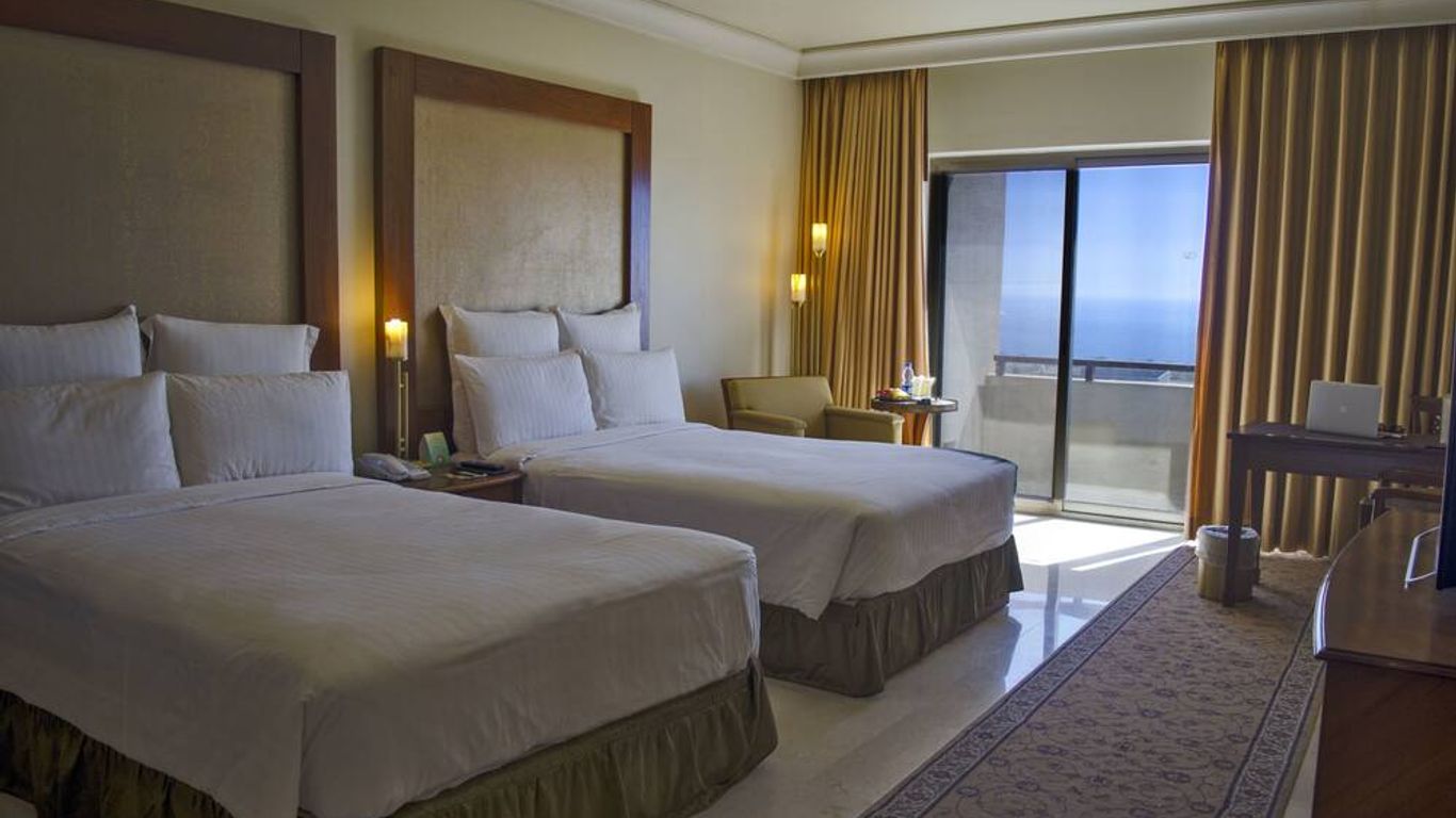Zaver Pearl Continental, Gwadar