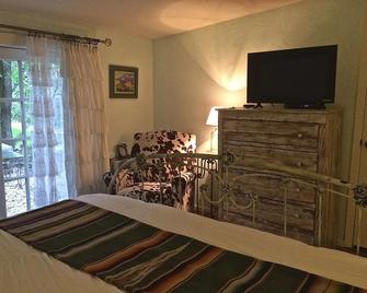 Casa del Sol Bed and Breakfast - Lakeway