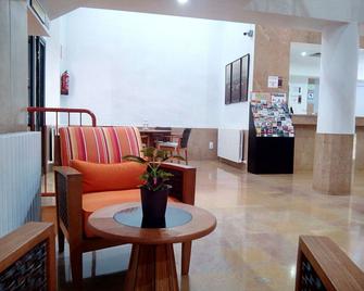 Hotel Delicias - Сарагоса - Лоббі