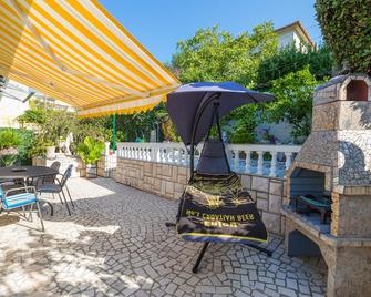 Apartman Mladenka - Crikvenica - Patio