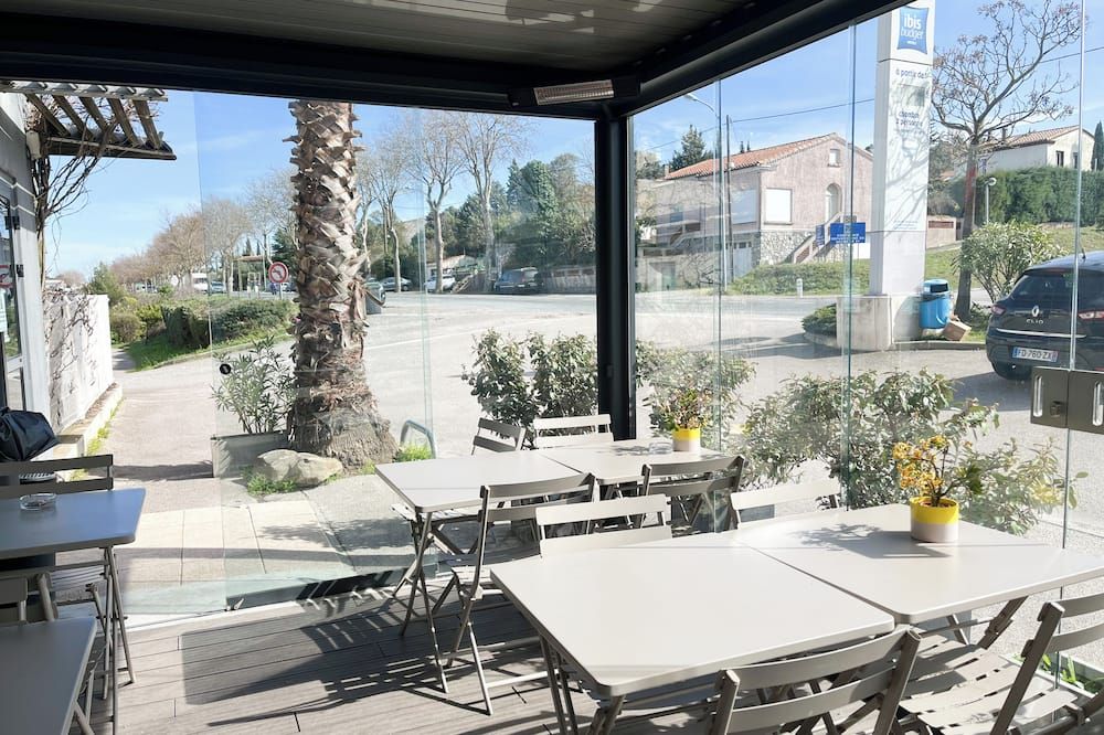 ibis budget Carcassonne La Cité - קרקסון - פטיו