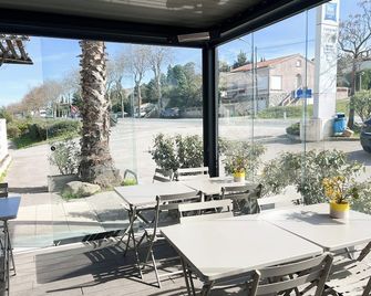 ibis budget Carcassonne La Cité - קרקסון - פטיו