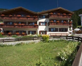 Hotel Villaggio Nevada - Folgaria - Edificio