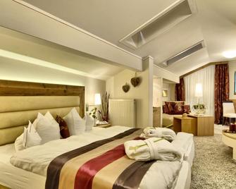 ホテル ニューハウスル スーペリア - ベルヒテスガーデン - 寝室