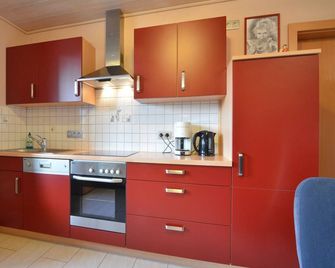 Home in Burg Reuland With Sauna, Terrace - Burg-Reuland - Keuken