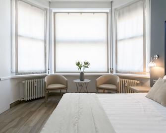 ApartHotel Durini - Milan - Bedroom