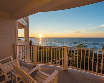 Inn at Bay Harbor - Petoskey - Balkon