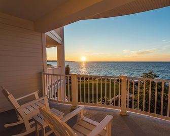 Inn at Bay Harbor - Petoskey - Balkon