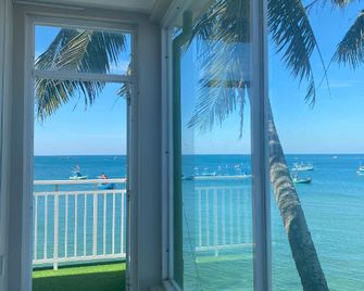 Chill House By The Beach - Phu Quoc - Balcony