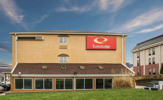 Econo Lodge 36 5 5 Kent Hotel Deals Reviews Kayak