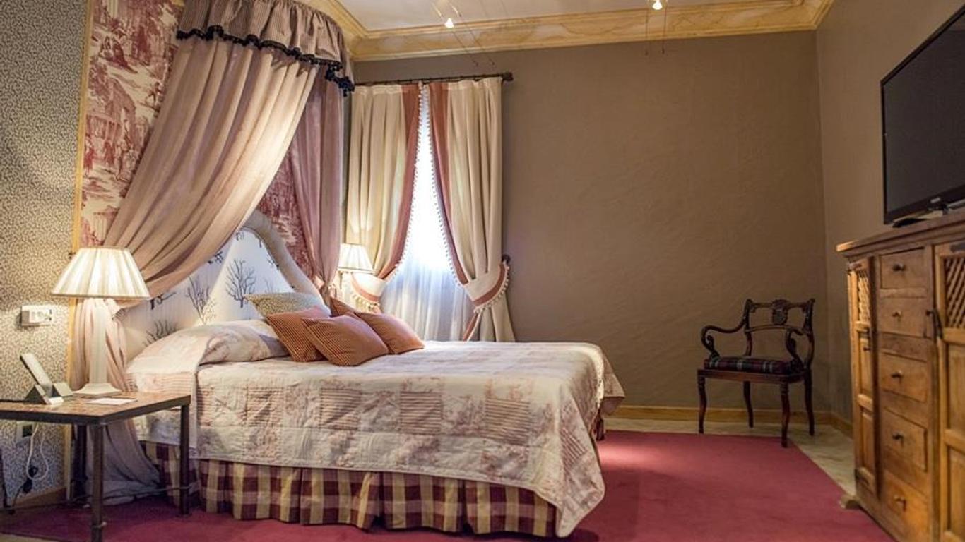 Hotel Pago De Cirsus